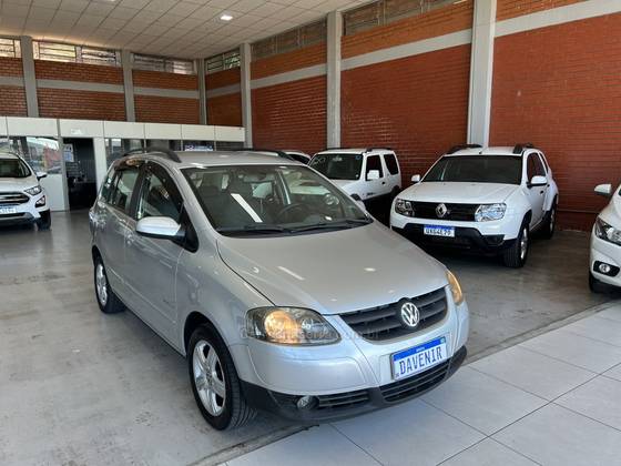 VOLKSWAGEN SPACEFOX 1.6 MI COMFORTLINE 8V FLEX 4P MANUAL VOLKSWAGEN SPACEFOX 1.6 MI COMFORTLINE 8V FLEX 4P MANUAL